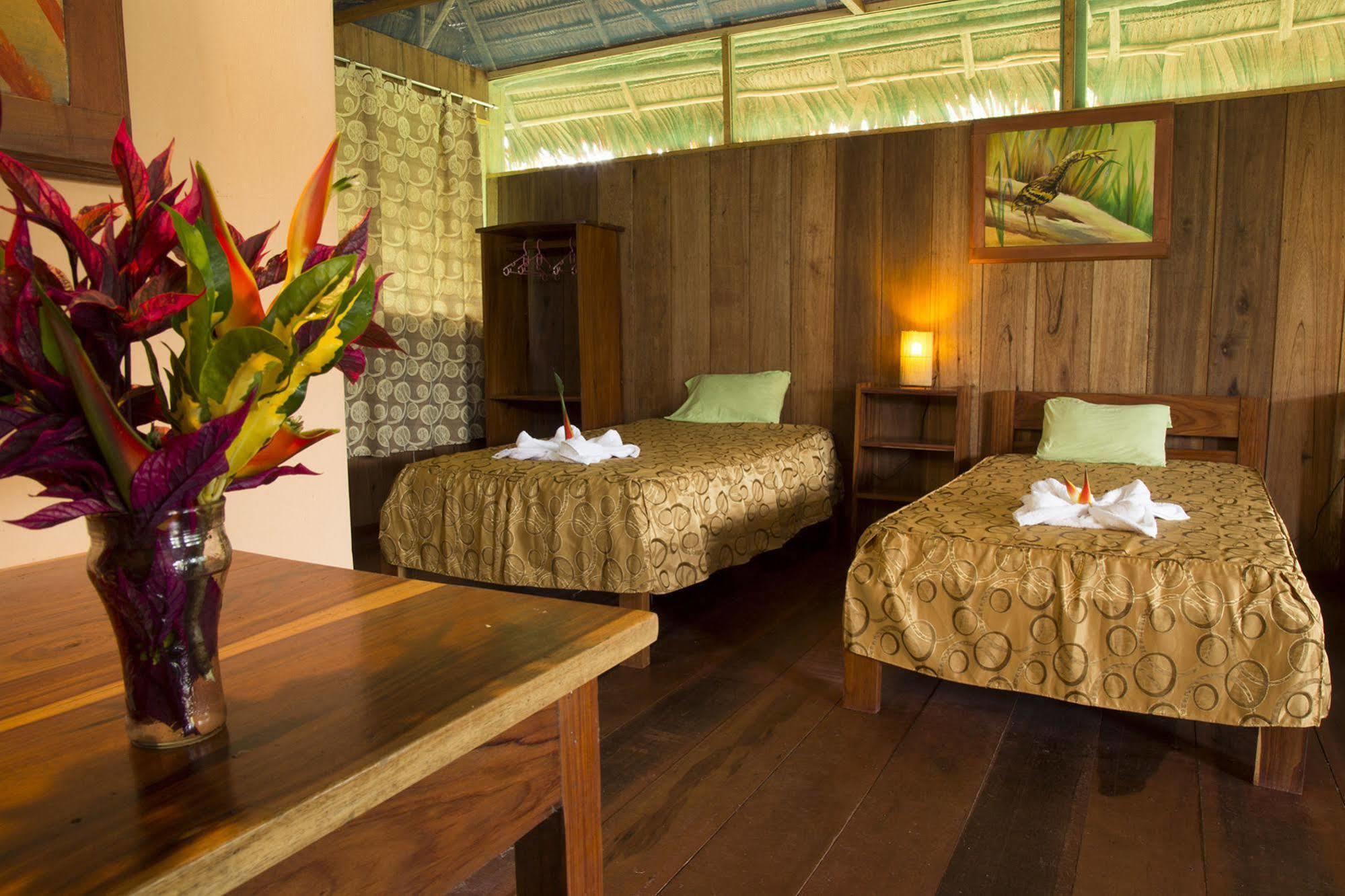Curaka Lodge Expedition Iquitos Exterior photo
